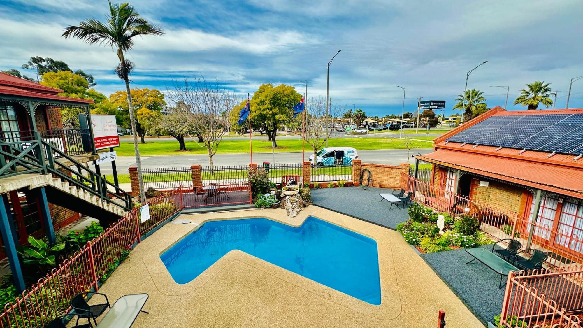 Early Australian Motor Inn Милдьюра Экстерьер фото